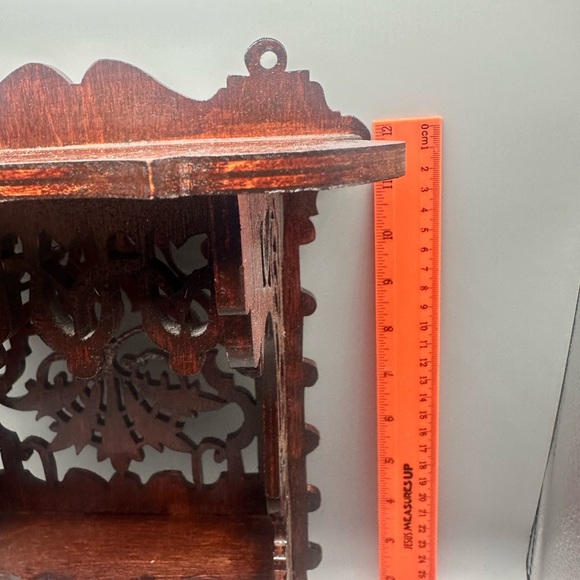 Vintage Victorian Intricate Wooden Wall Shelf - Picture 8 of 10
